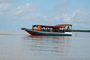 Cruising on Tonle Sap River